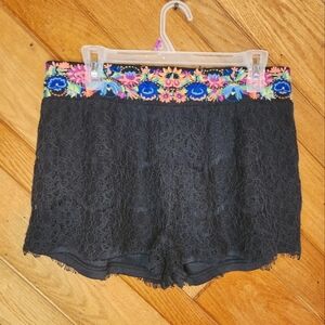 Lulumari large black lace colorful floral embroidered waist shorts